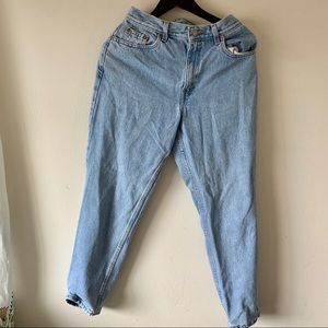Levi’s high waisted mom jeans